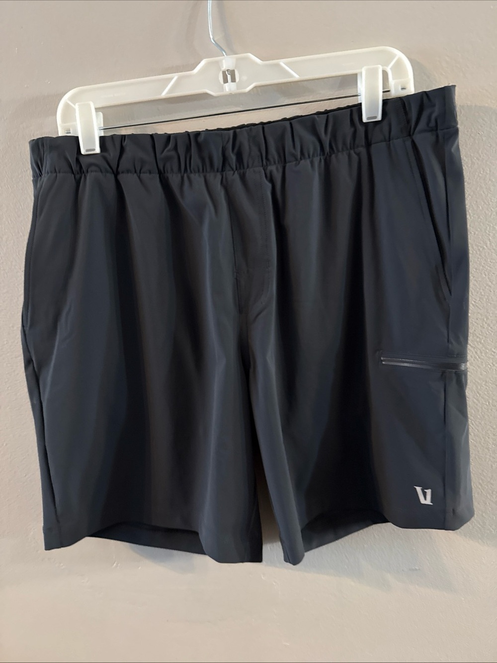 Vuori Men’s Fleet Sport Short Unlined 7 Athletic Sz L Dark Grey Y26